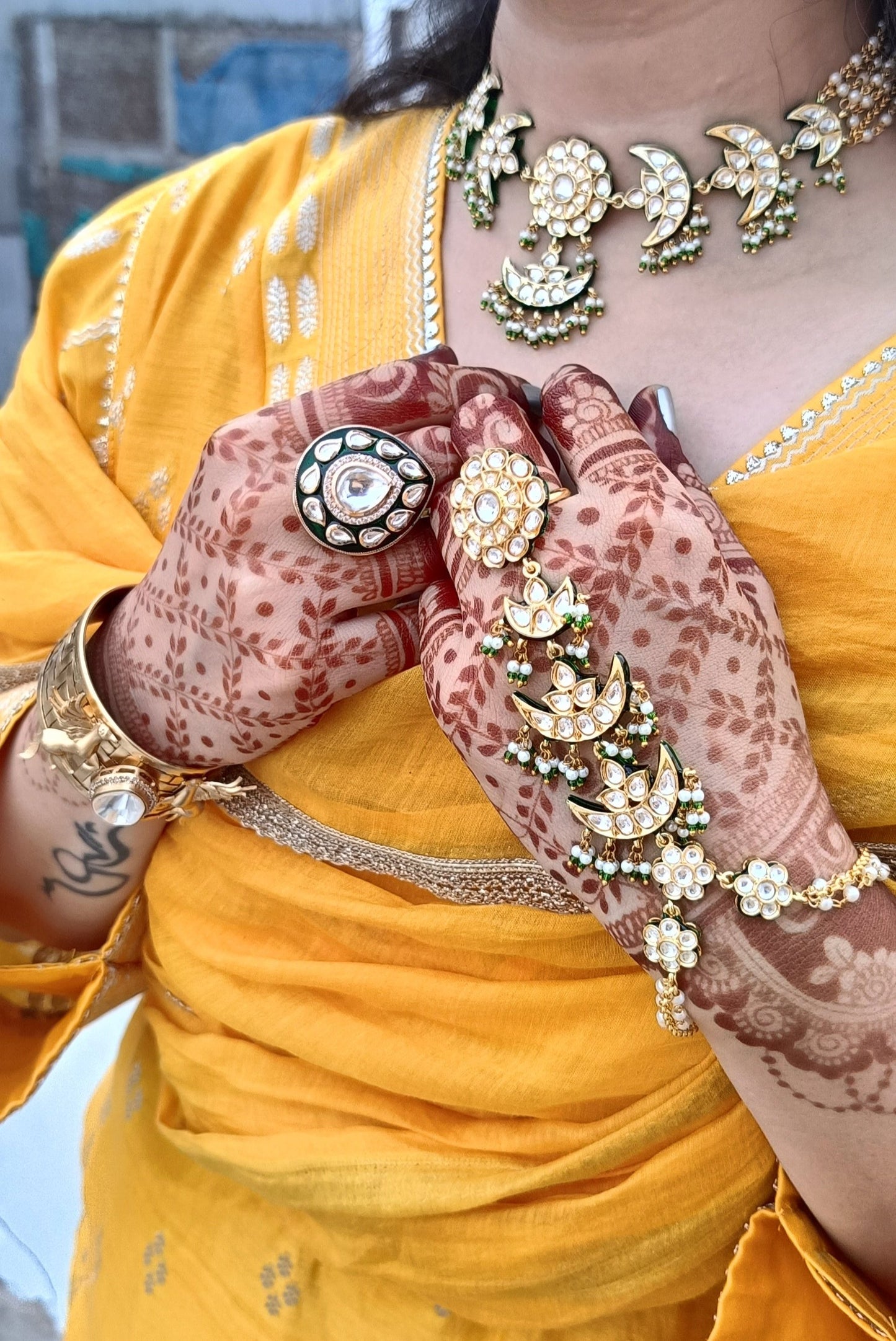Chandrika Haathphool