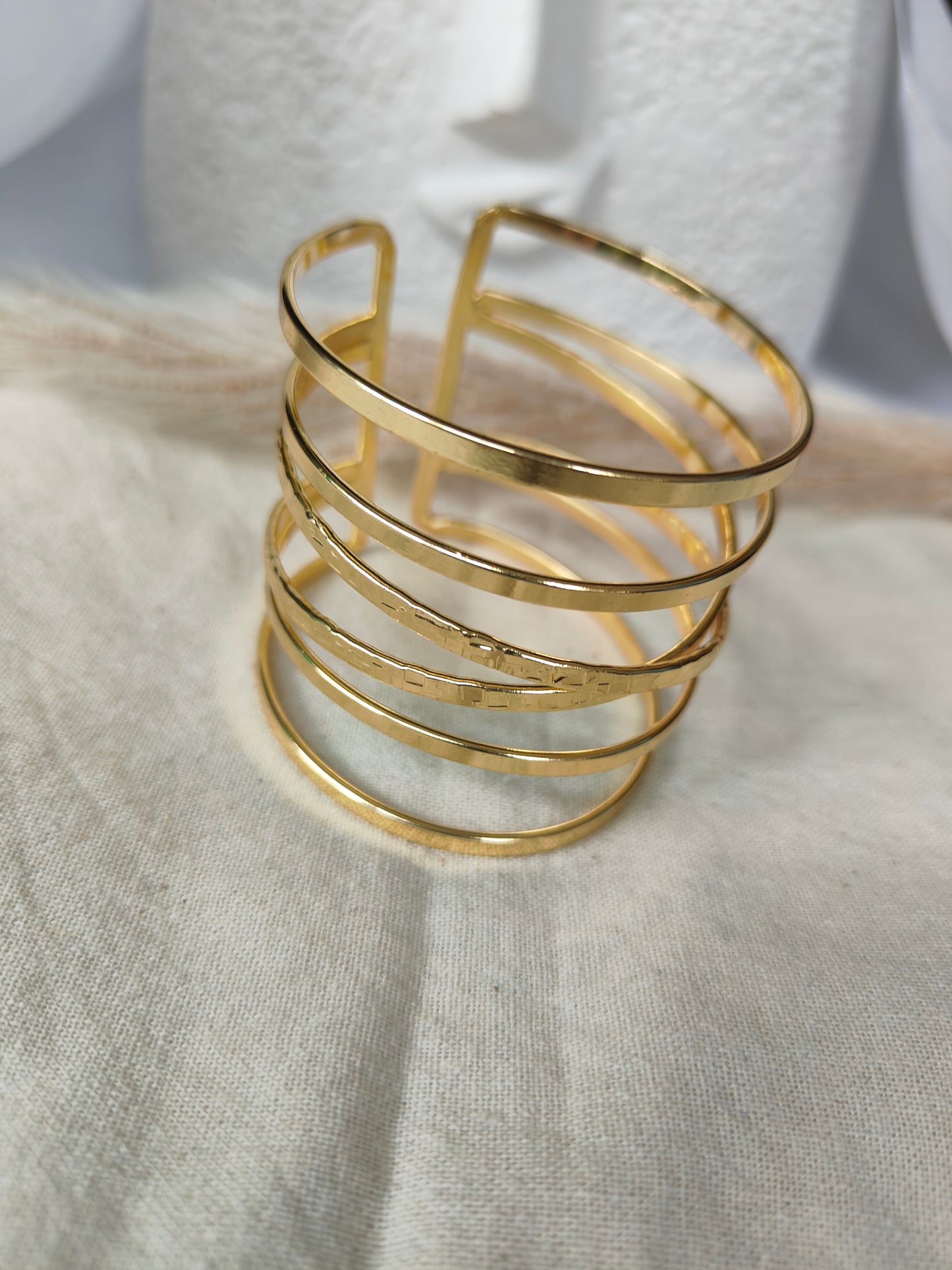 Raunak Cuff
