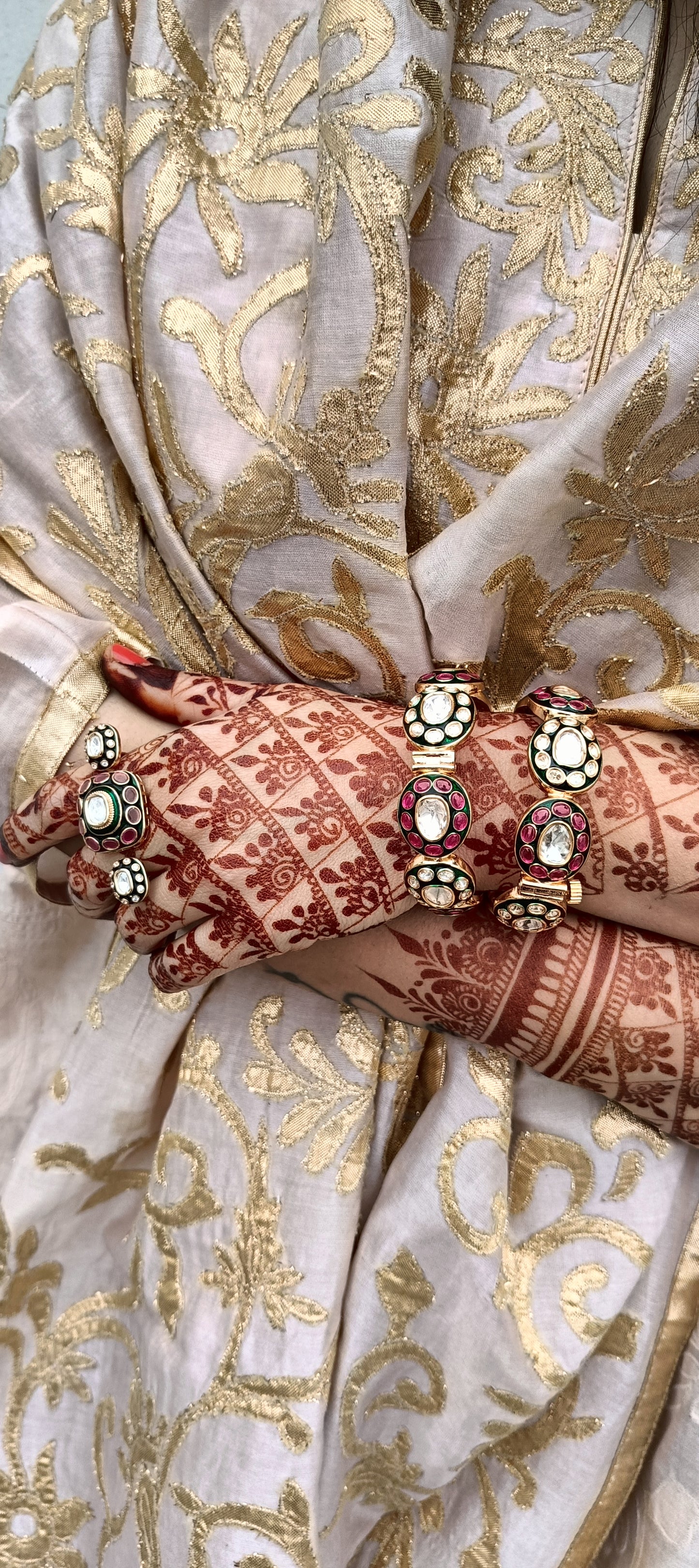 Naveli Bangles