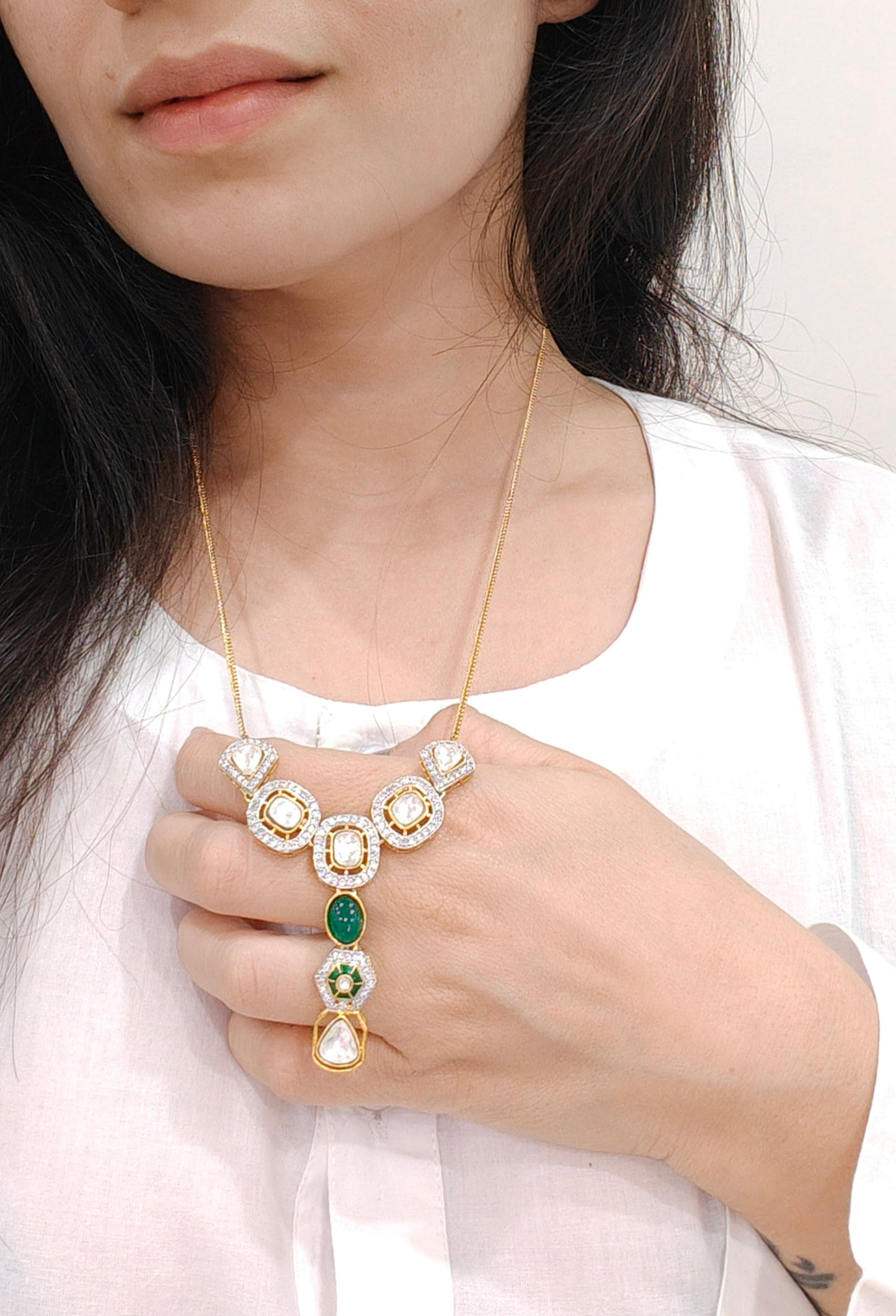 Parvati Pendant Set