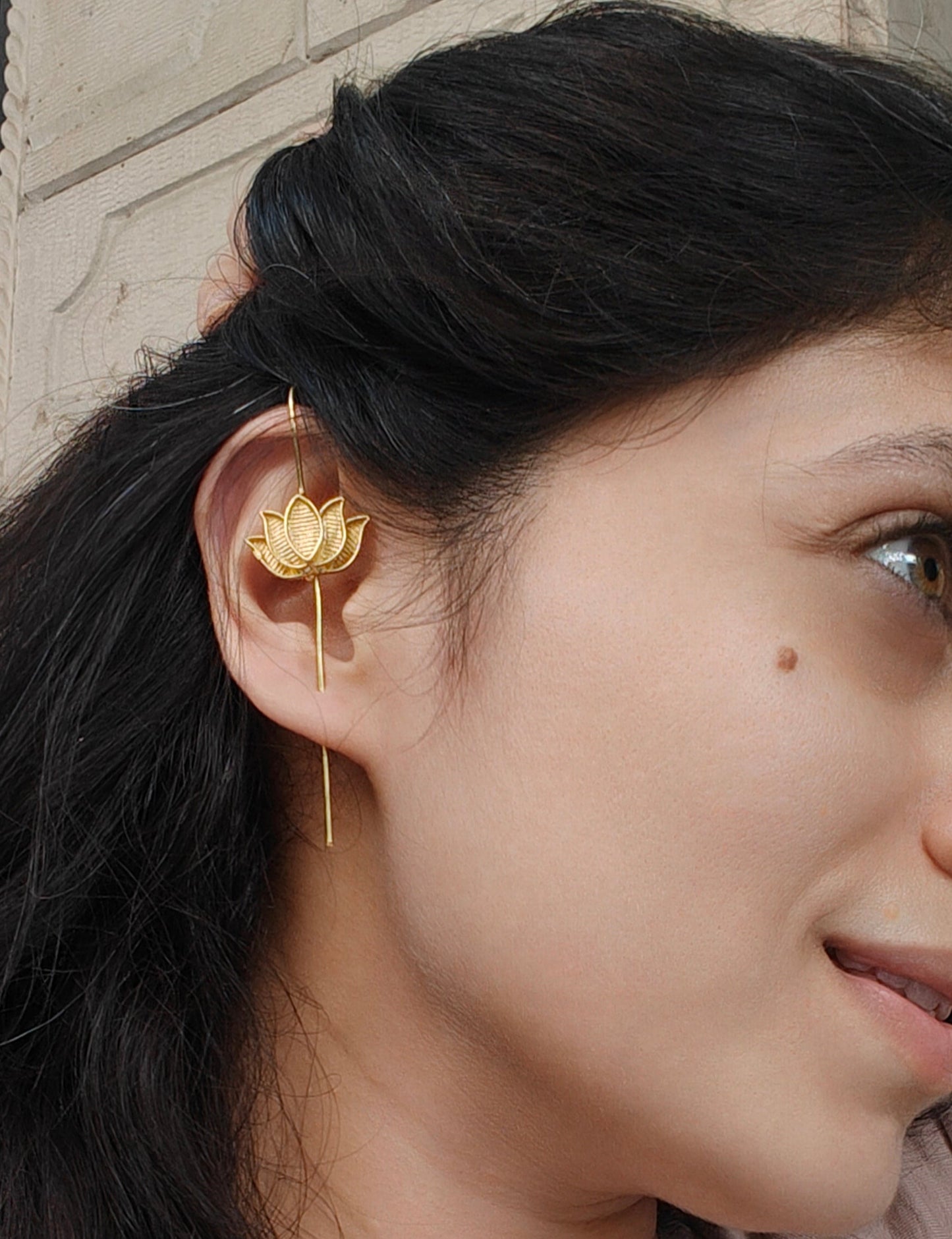 Lotus Earcuff