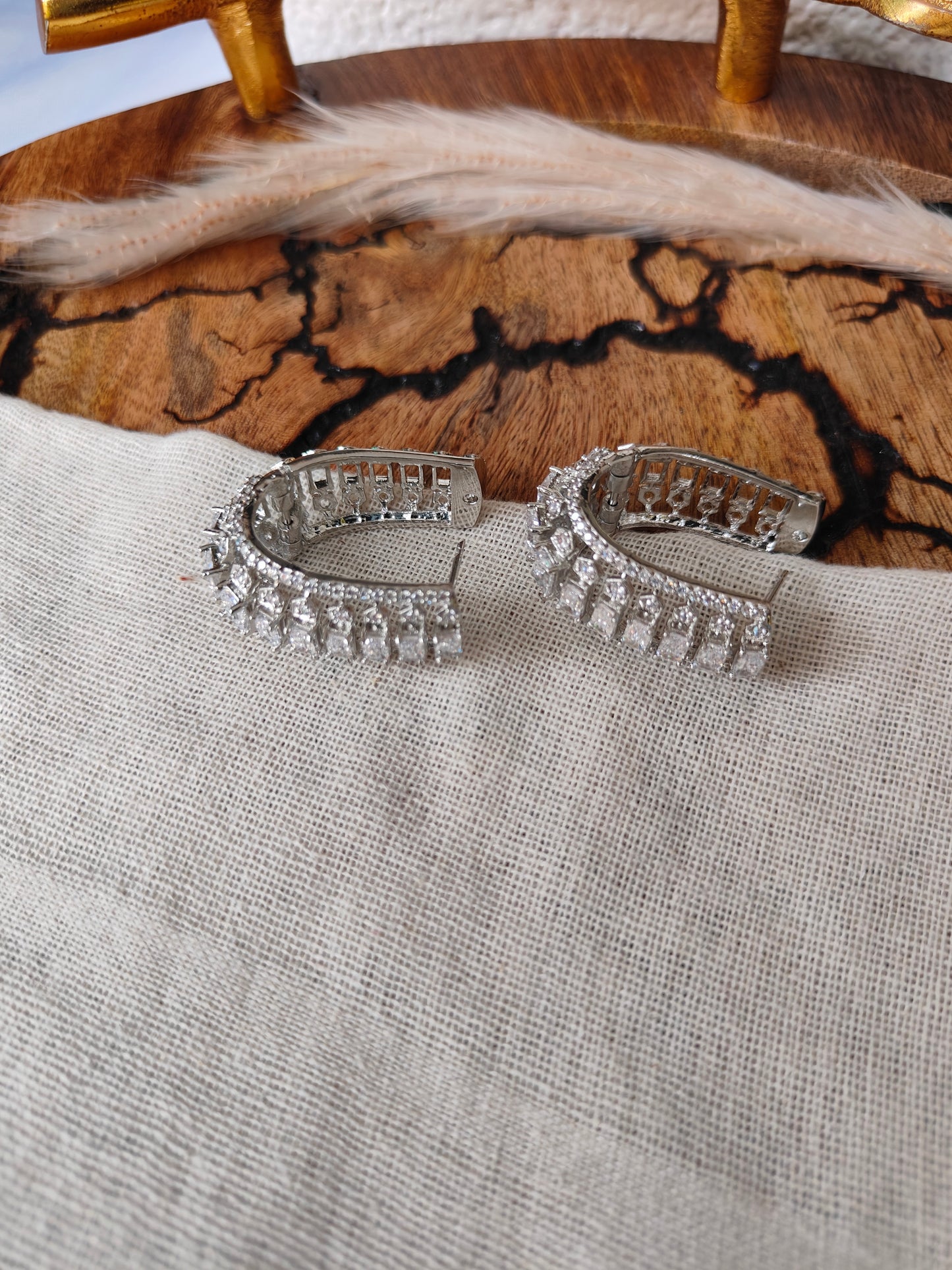Halo Danglers