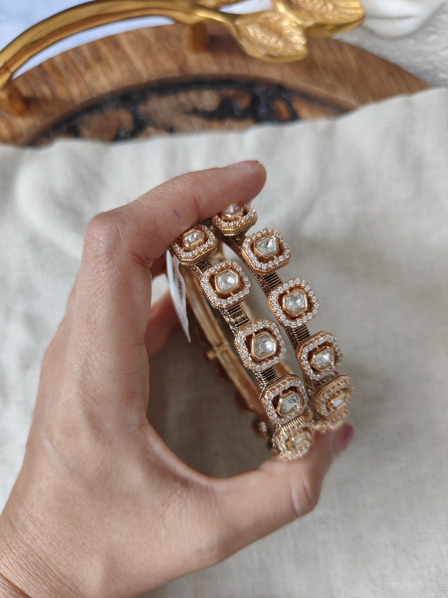 Aarohi Bangles