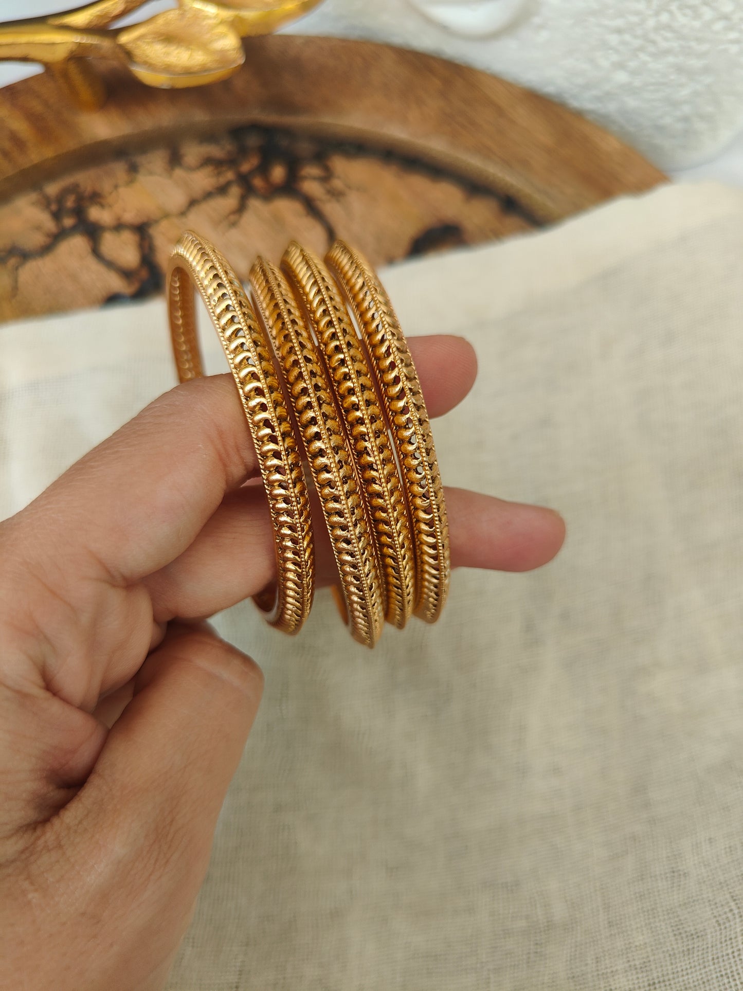 Surahi Bangles