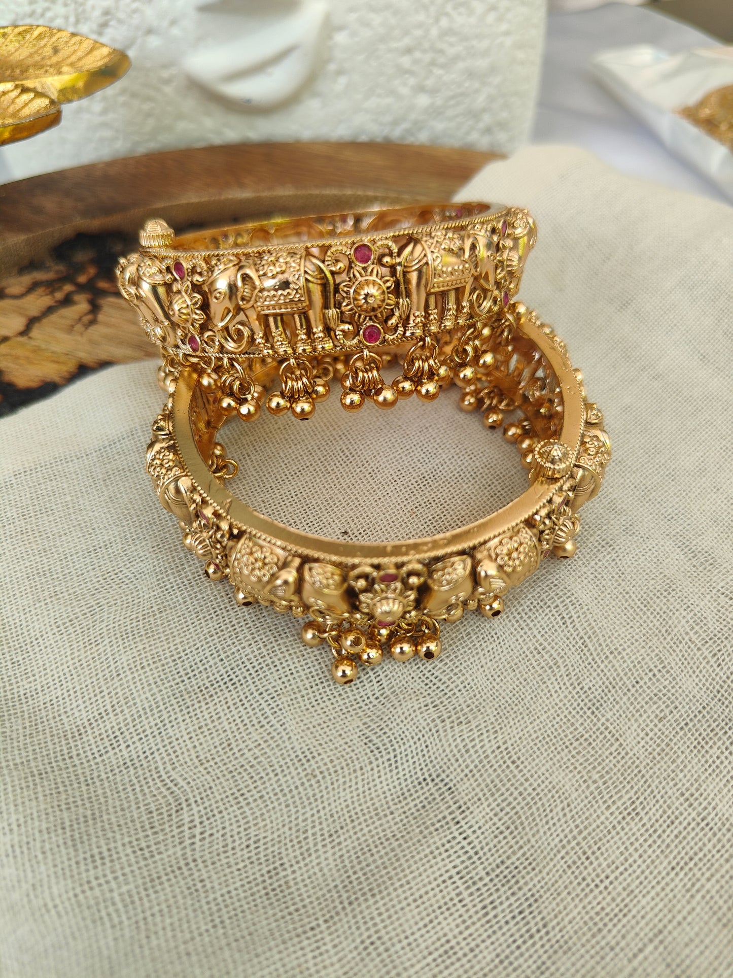 Gajah Kadas with Ghunghroos in 18kt Gold Polish