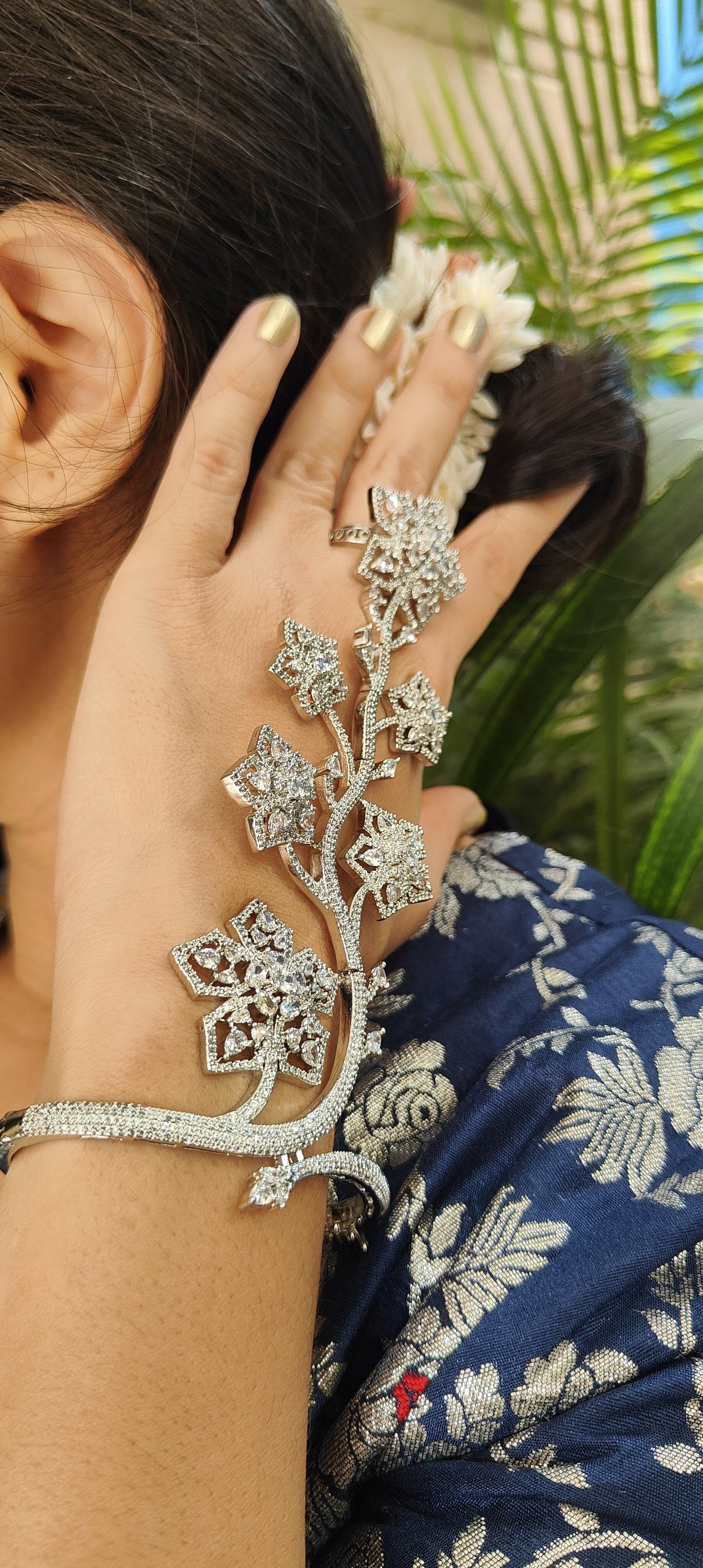 Manish Malhotra Inspired Starlit Hathphool - Silver