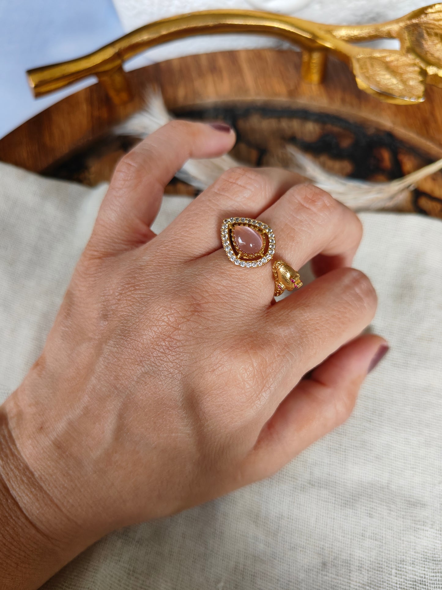 Swan Ring