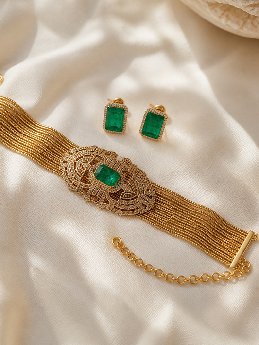 Senorita Doublet Choker