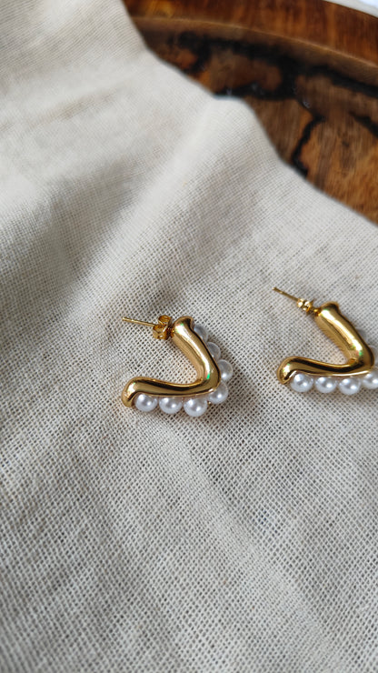 Arc Pearl Earrings