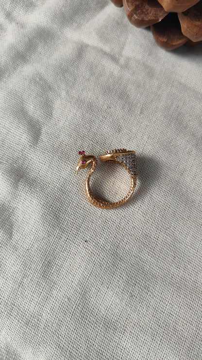 Swan Ring