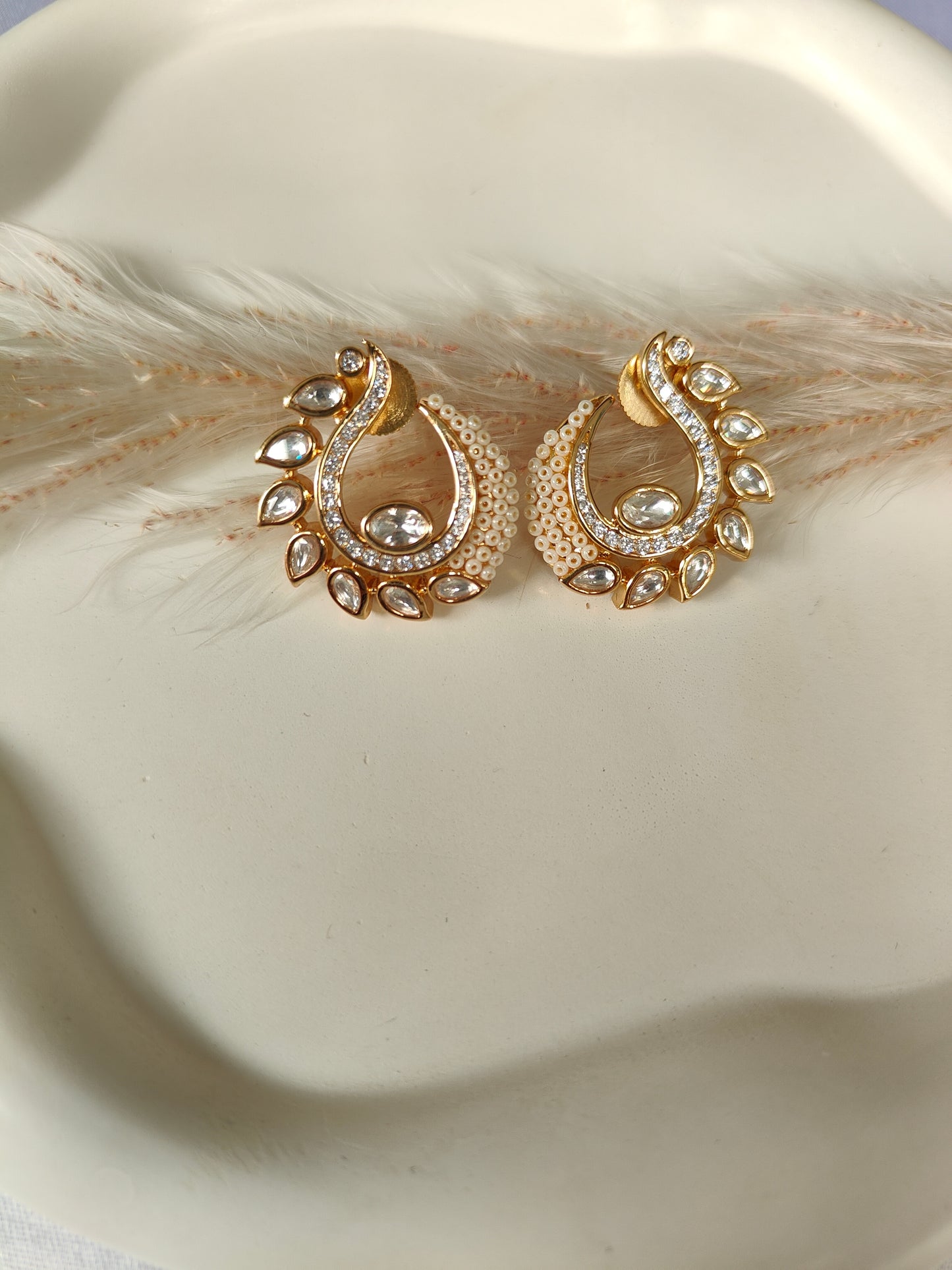 Vahini Studs