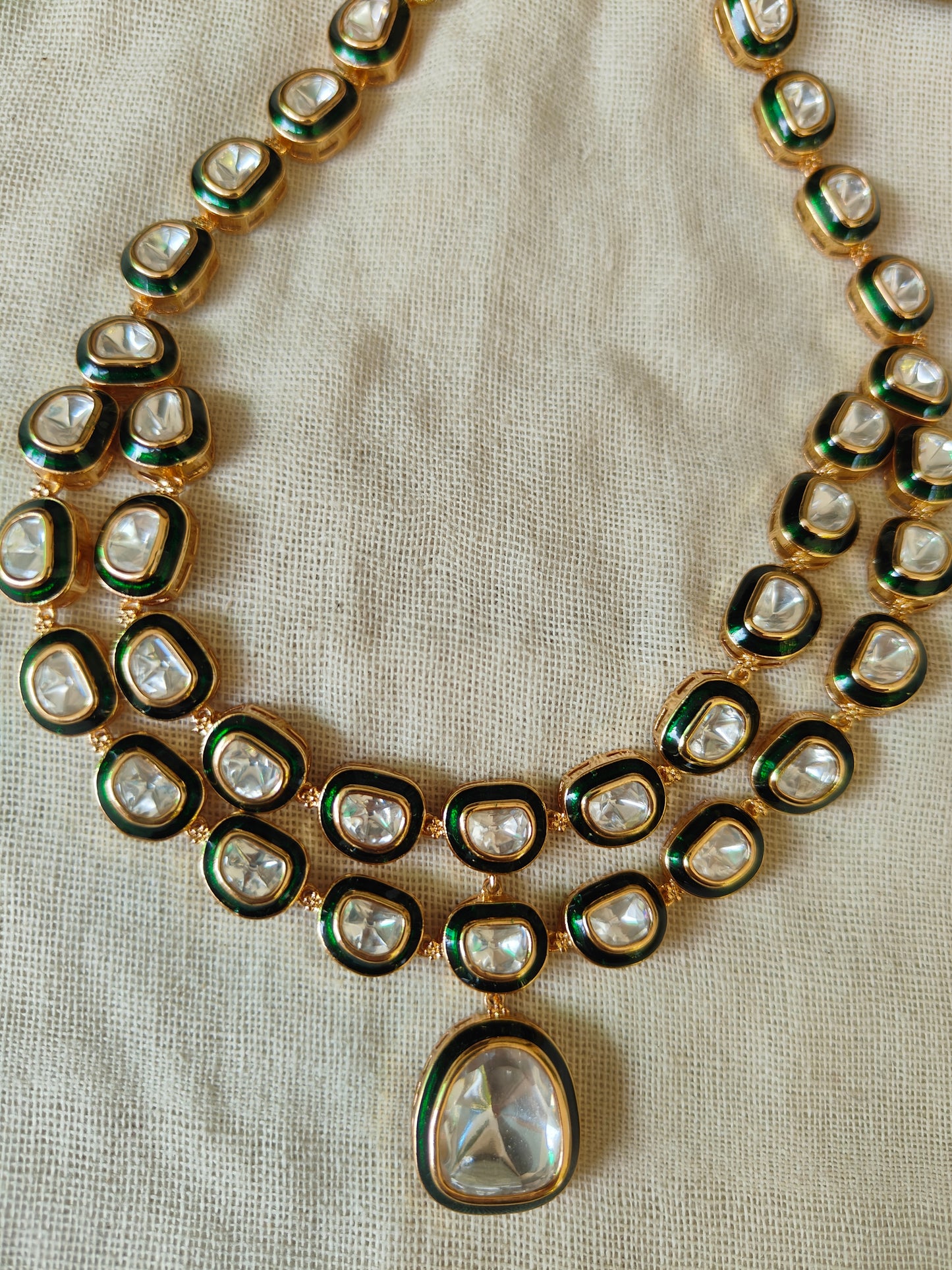 Pihu Necklace Set
