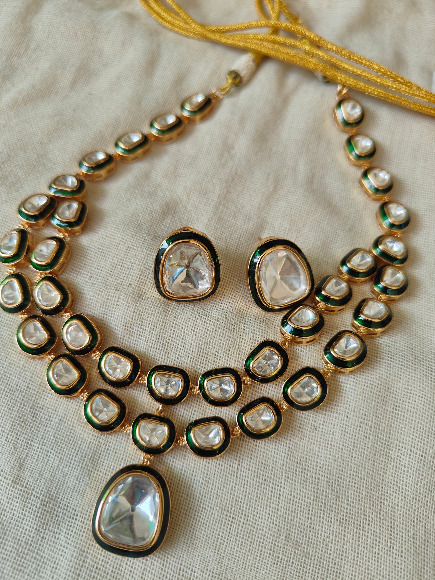 Pihu Necklace Set
