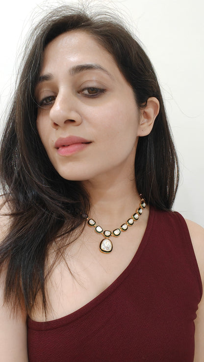 Atri Polki Necklace Set