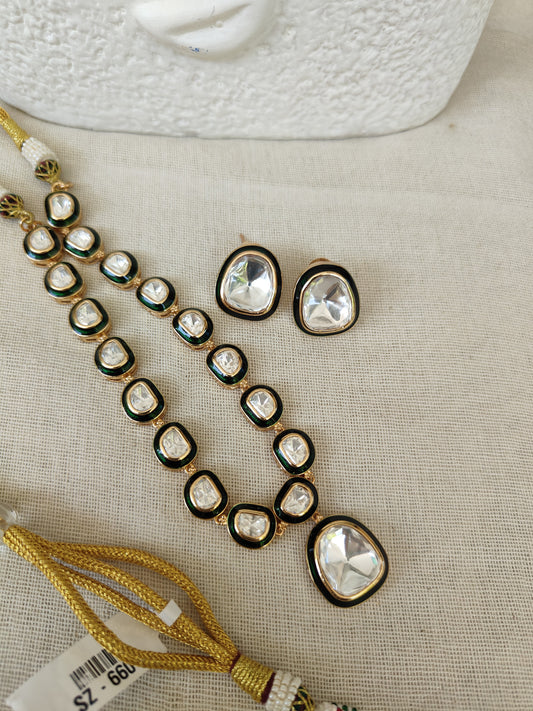 Atri Polki Necklace Set