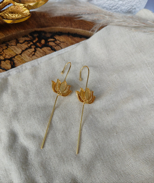 Lotus Earcuff