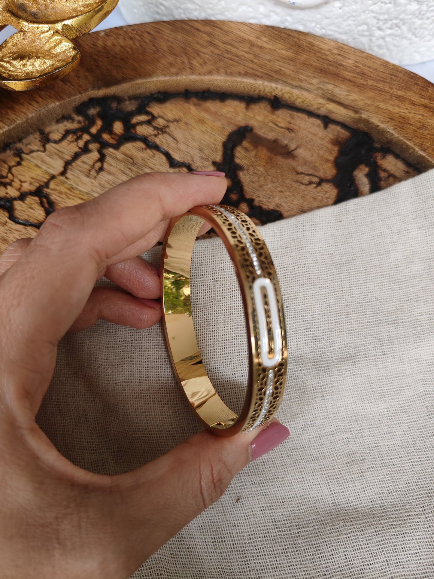 Inaaya Bangle