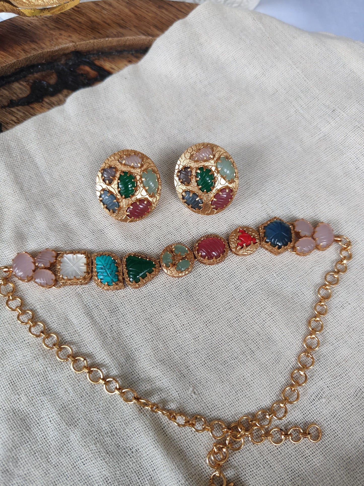 Navratan Stone Choker
