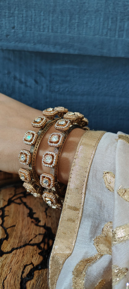 Aarohi Bangles