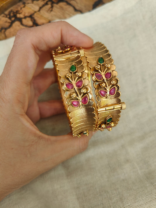 Phool Bangles (Set of two)