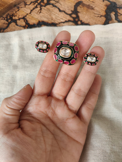 Naveli Double Finger Ring