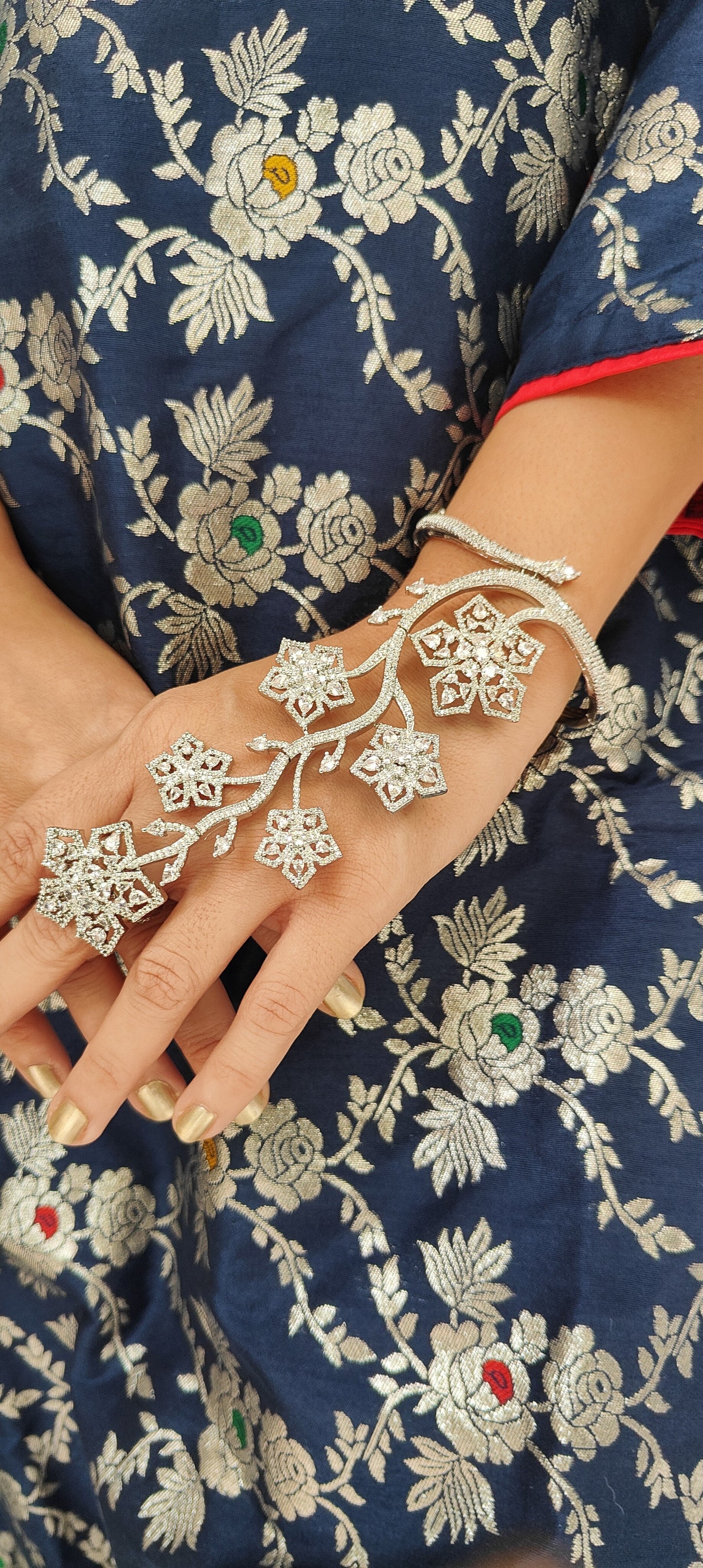 Manish Malhotra Inspired Starlit Hathphool - Silver
