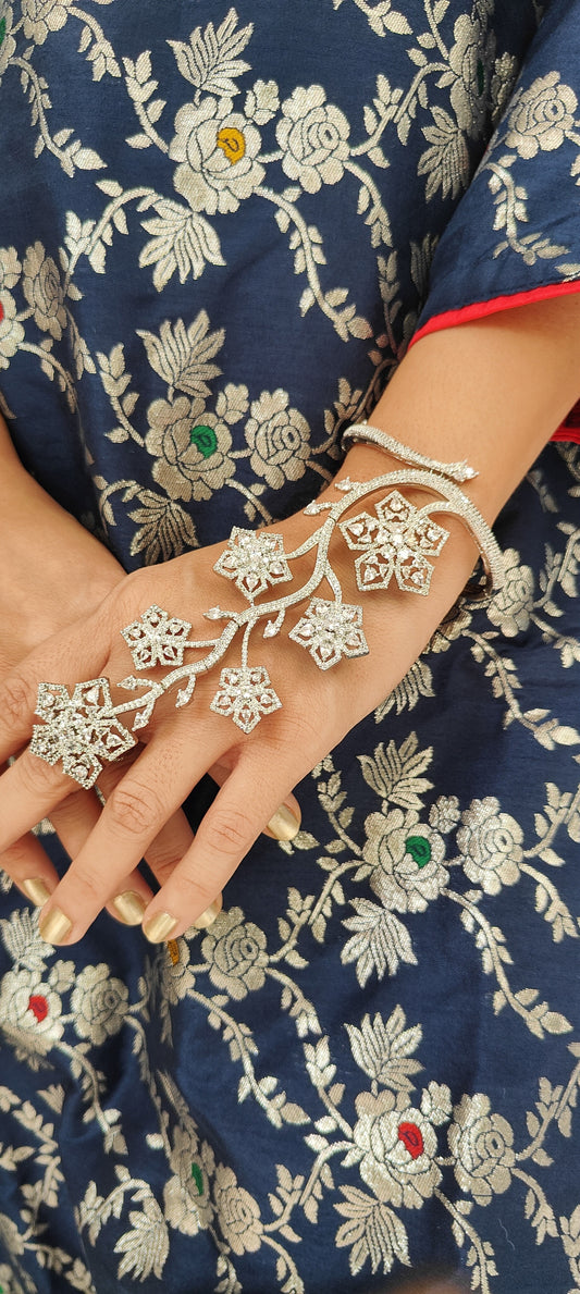 Manish Malhotra Inspired Starlit Hathphool - Silver