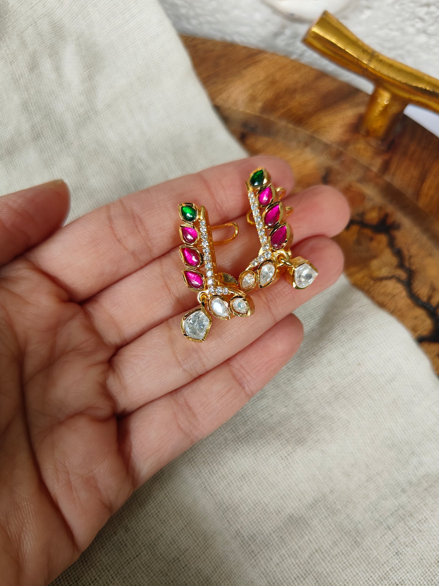 Shabri Earcuff