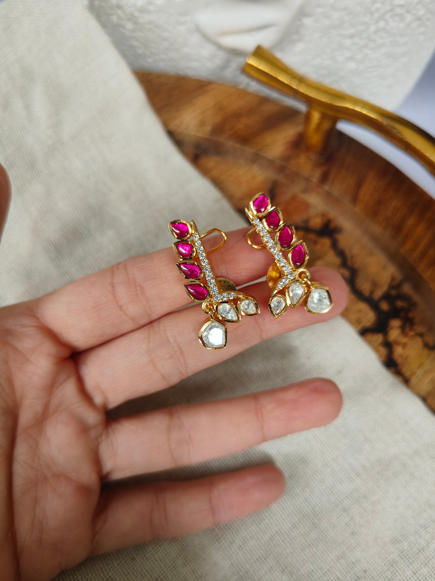 Shabri Earcuff