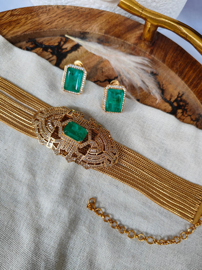 Senorita Doublet Choker