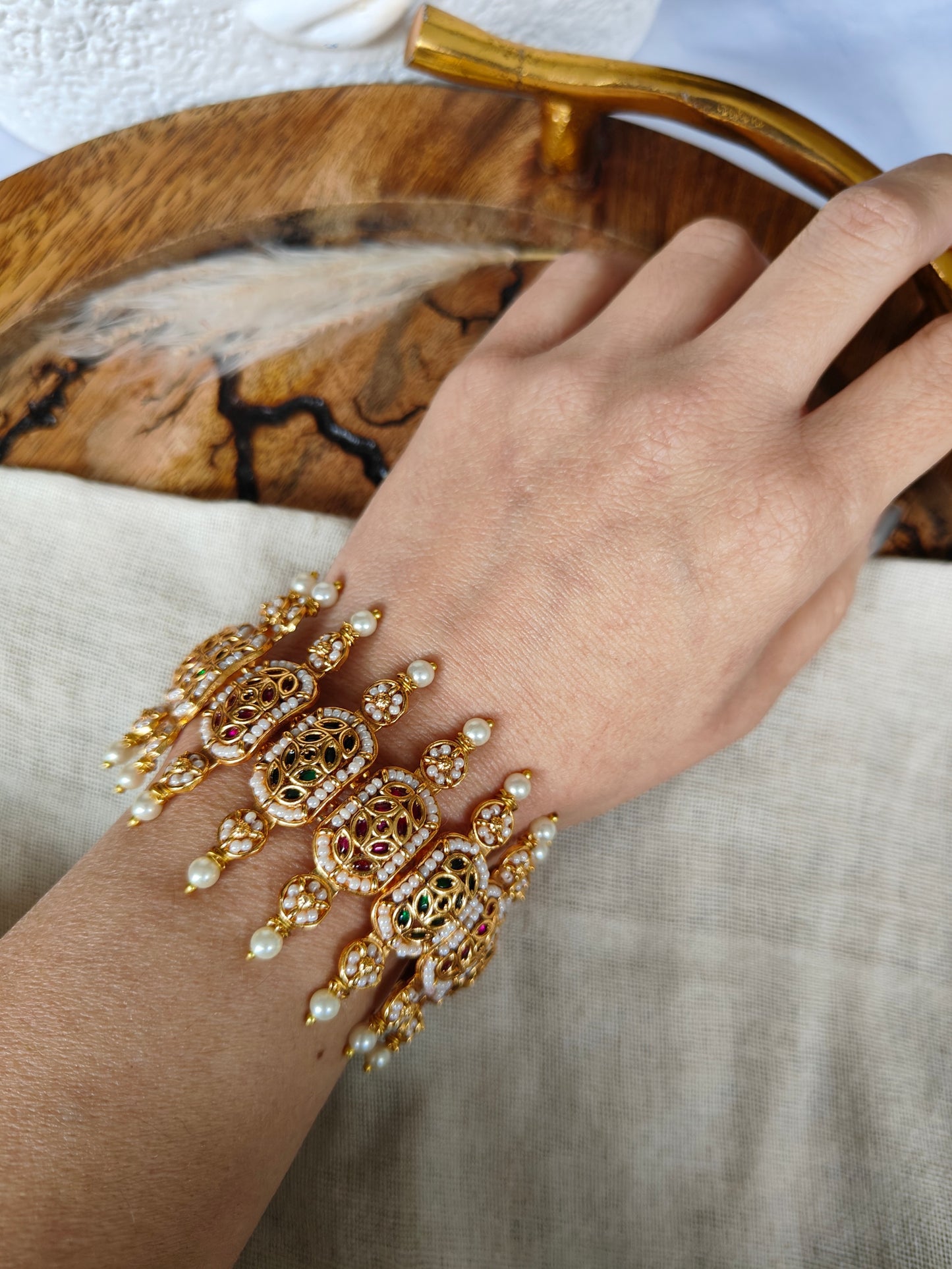 Zeenat Gold Bracelet