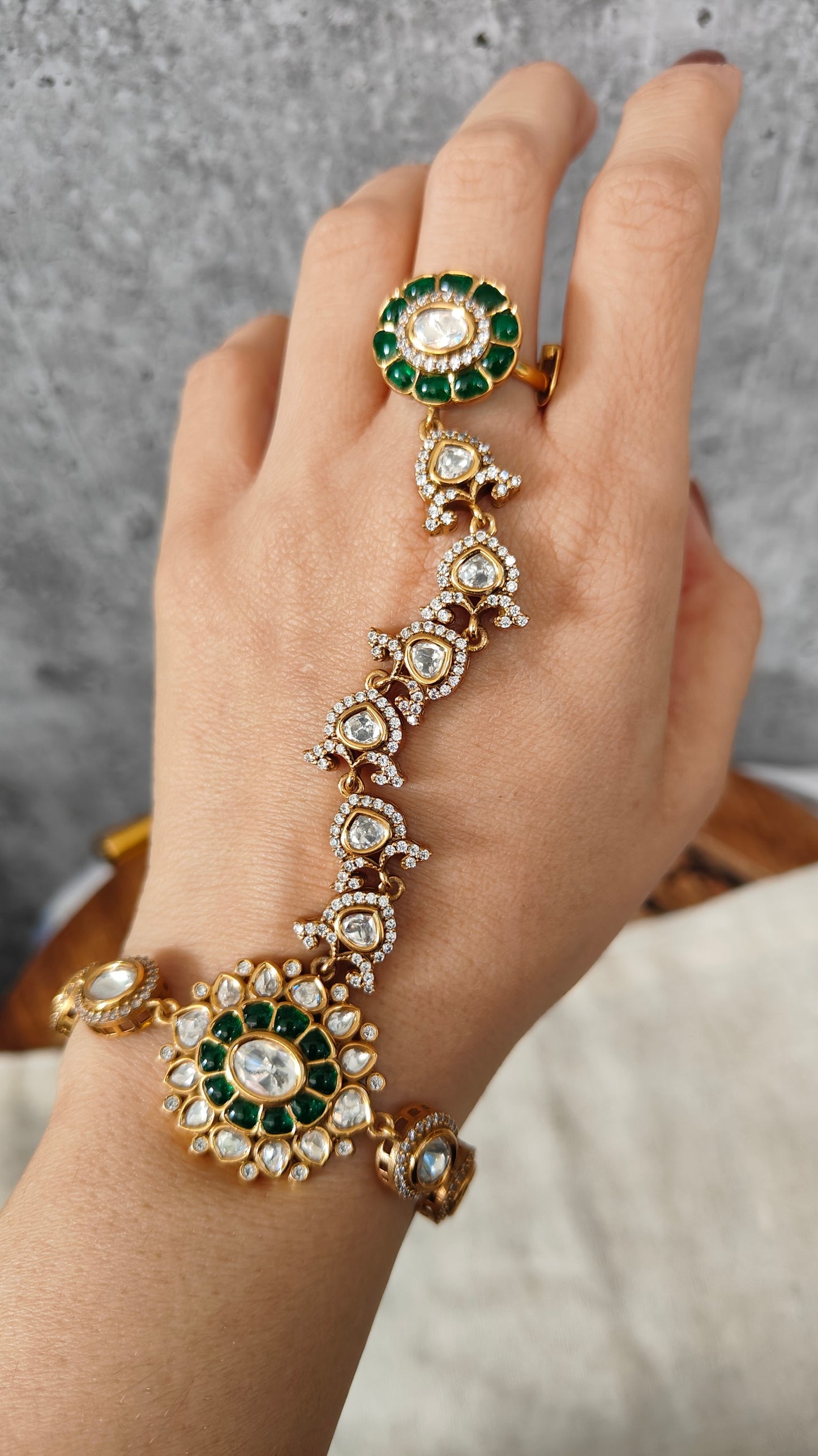 Noor Haathphool