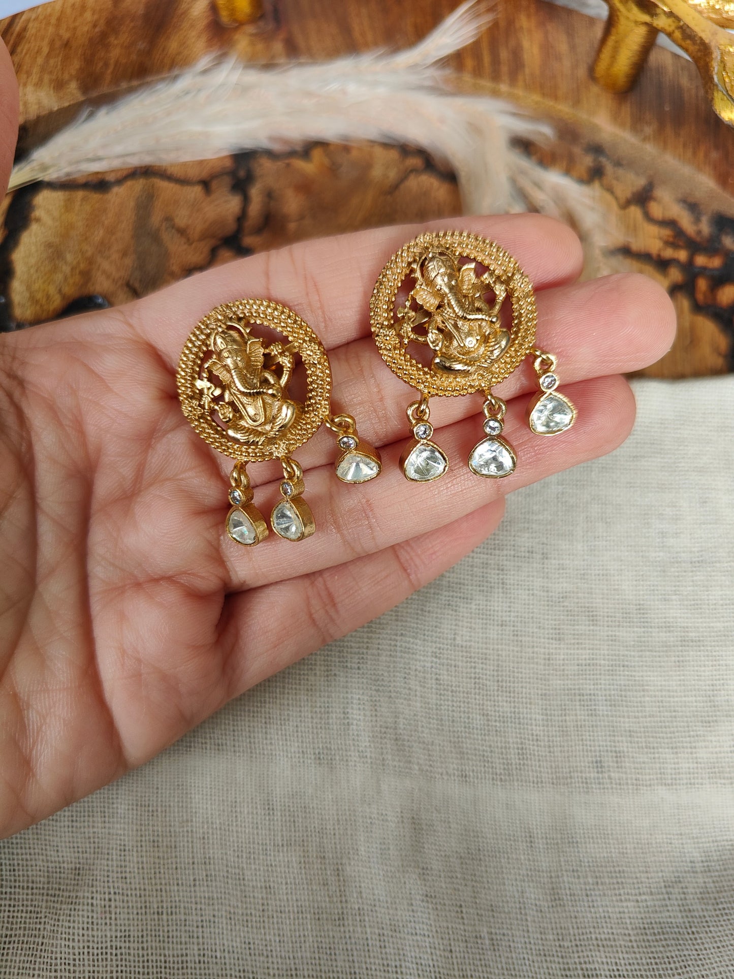 Vighnaharta Studs