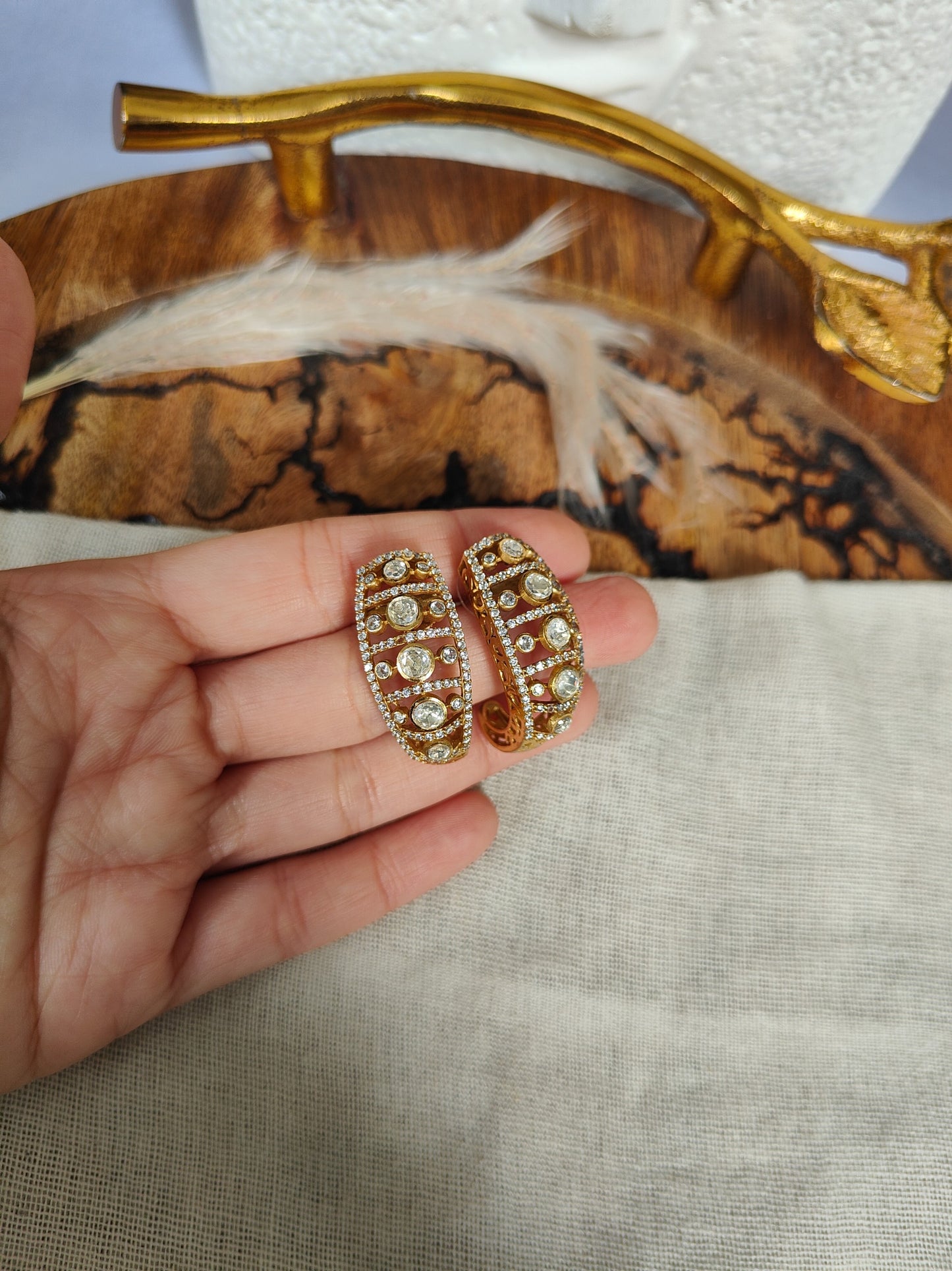 Aarvi Kundan Cuff Earrings