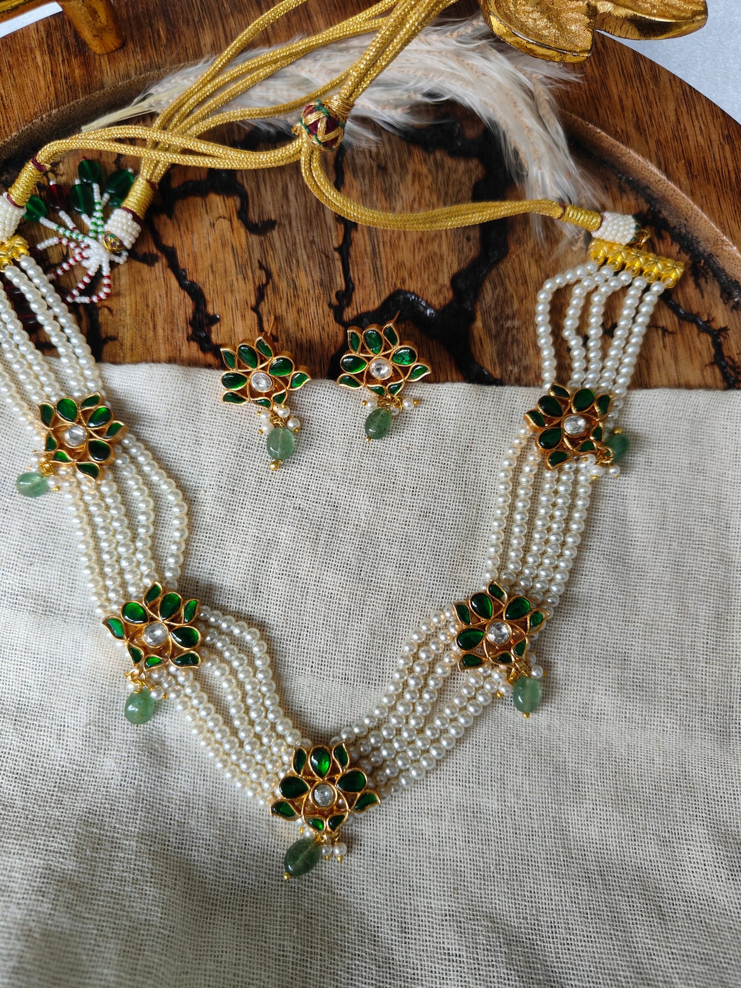 Jivya Pearl Necklace Set