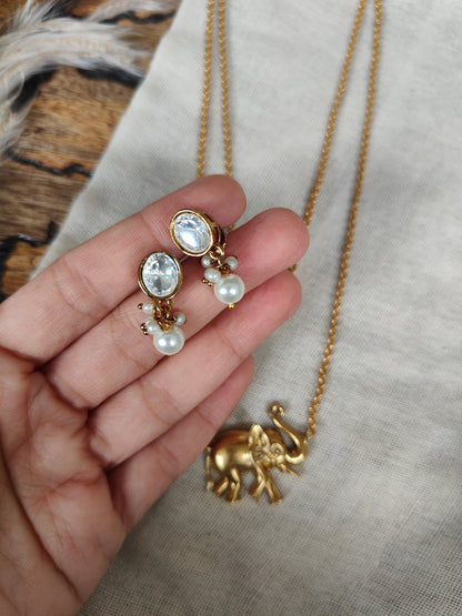 Kareena Necklace Set