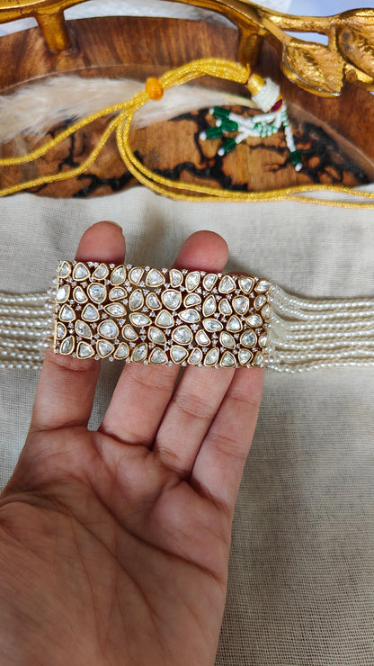 Aarzoo Kundan Choker Set