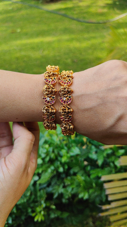 Vaidehi Temple Bangles (Set of Two)