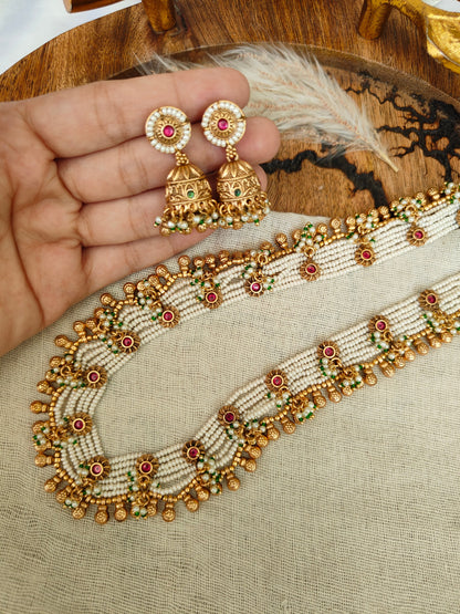 Gulnaar Pearl Set