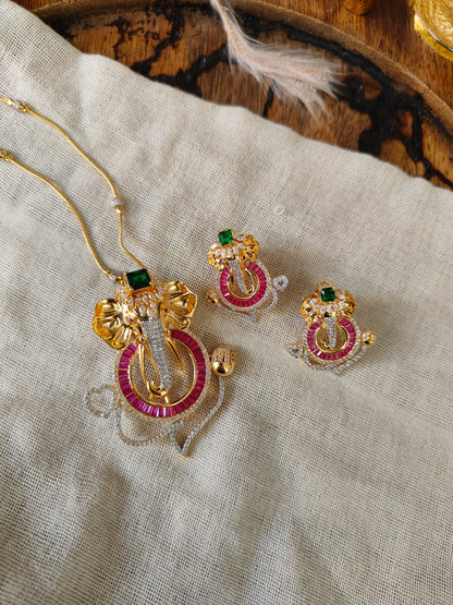 Vighnaharta Necklace Set