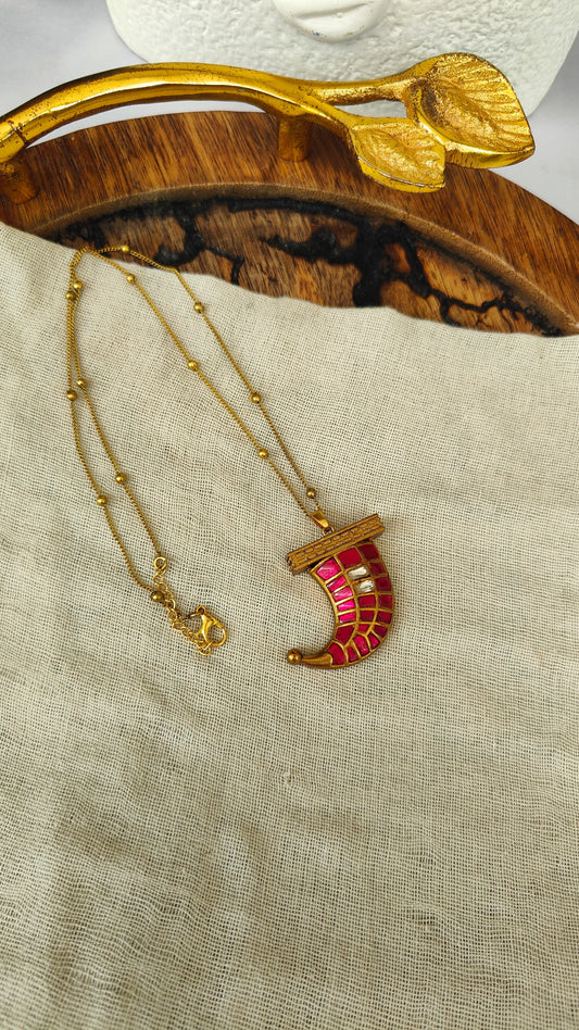 Aarunya Pendant