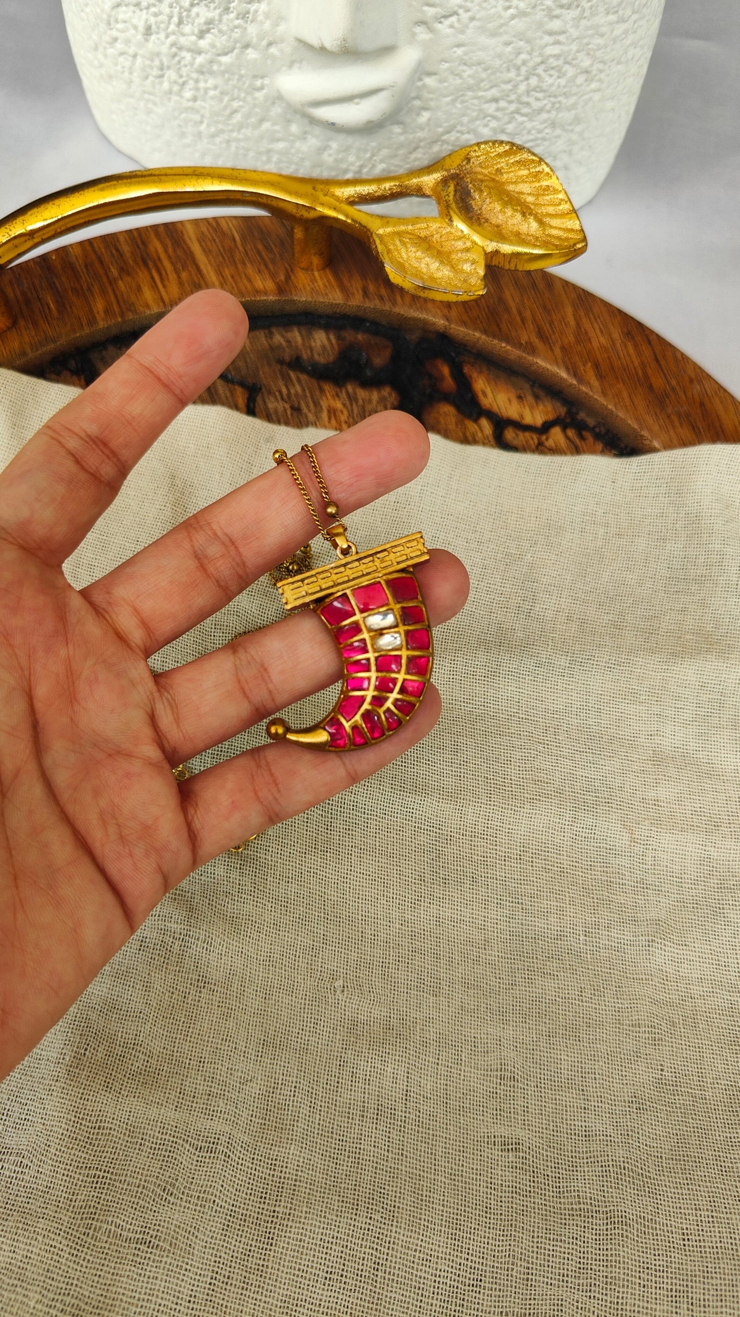 Aarunya Pendant