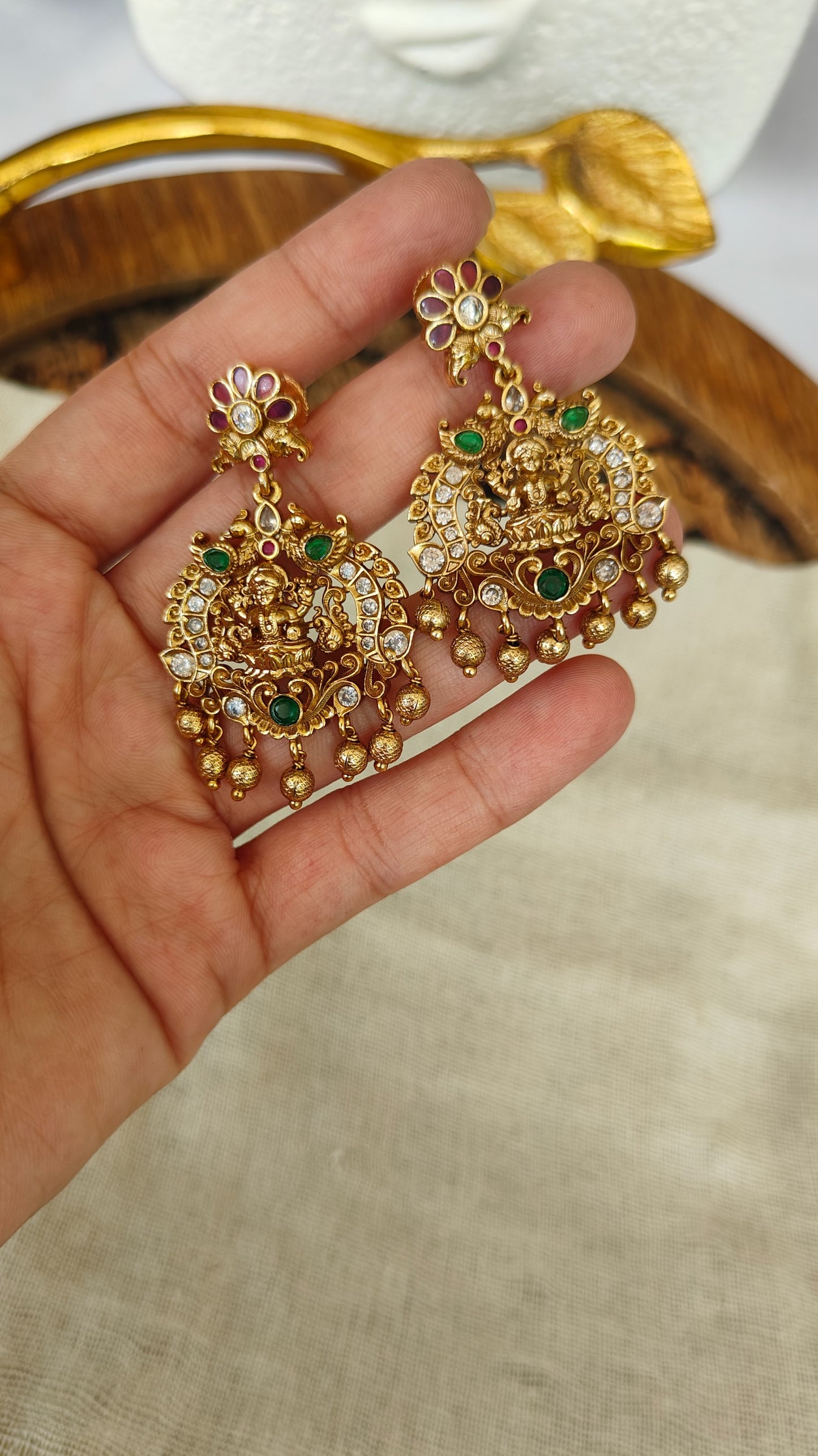 Varnika Chandbali Earrings