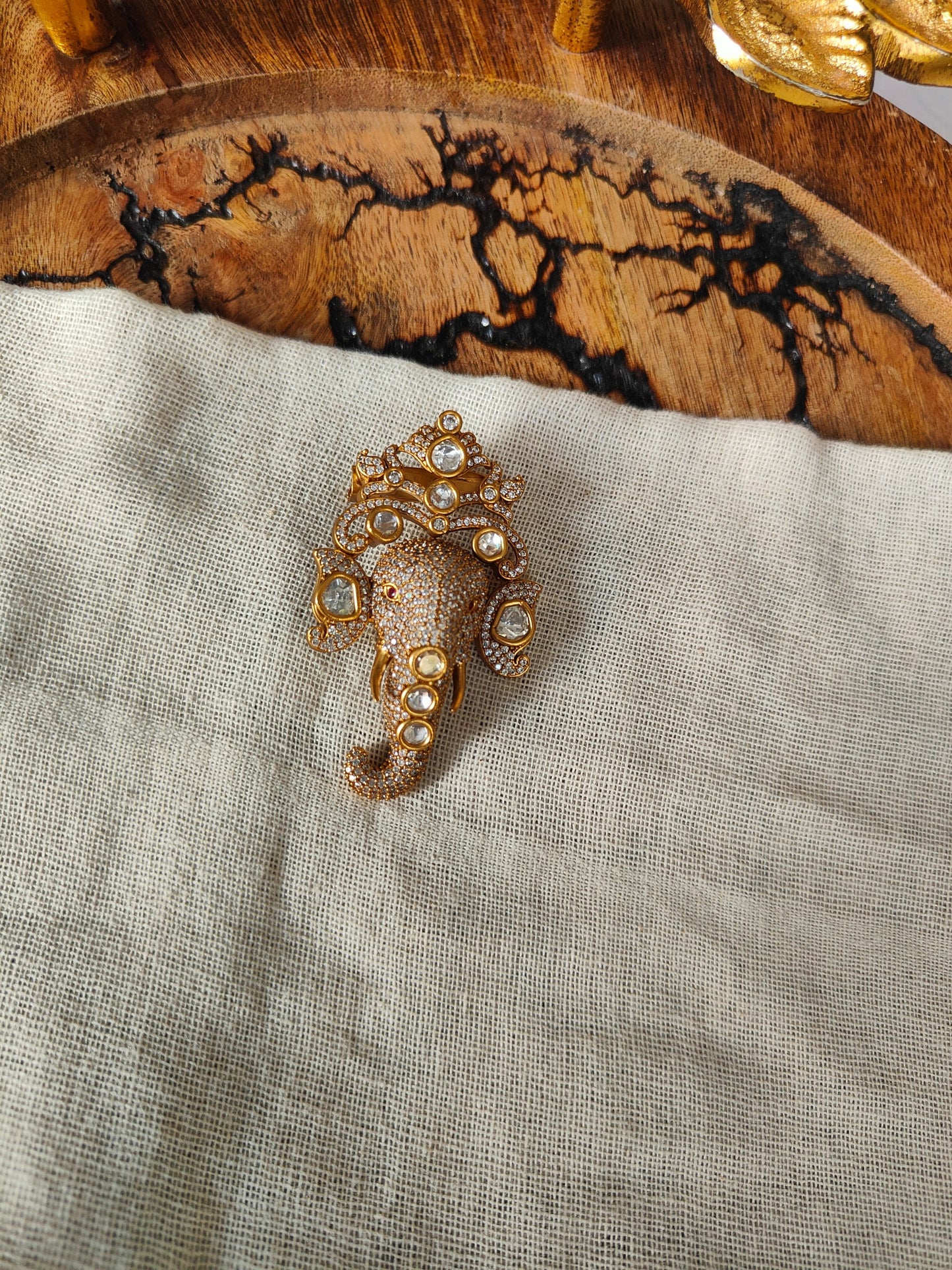 Vighnaharta Crystal Brooch