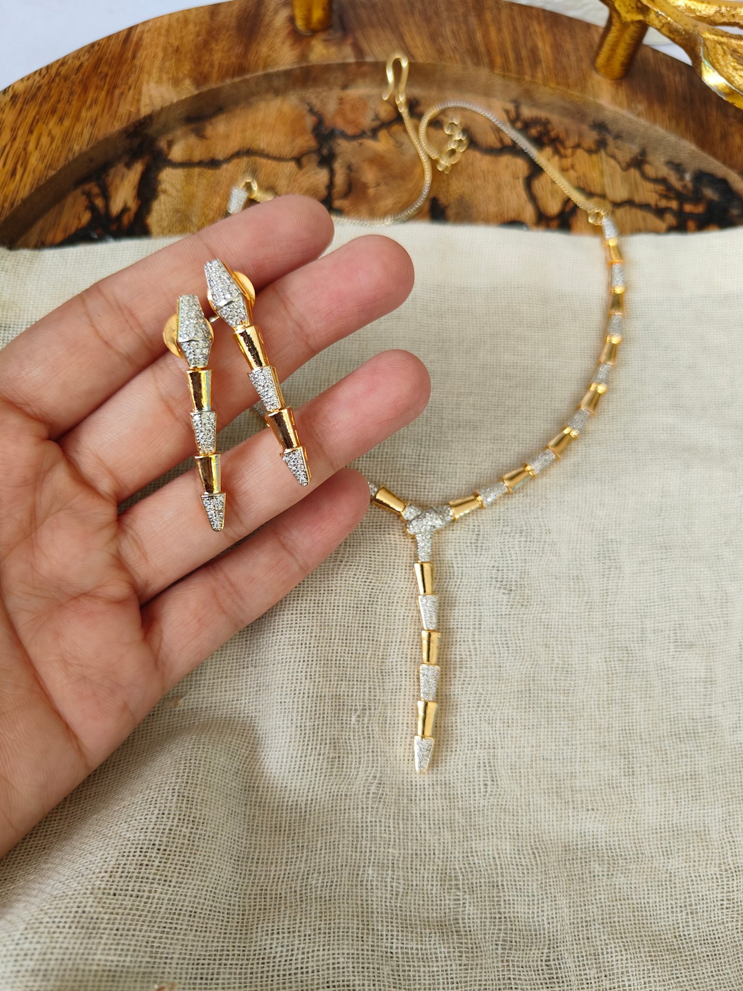 Aureo Necklace Set