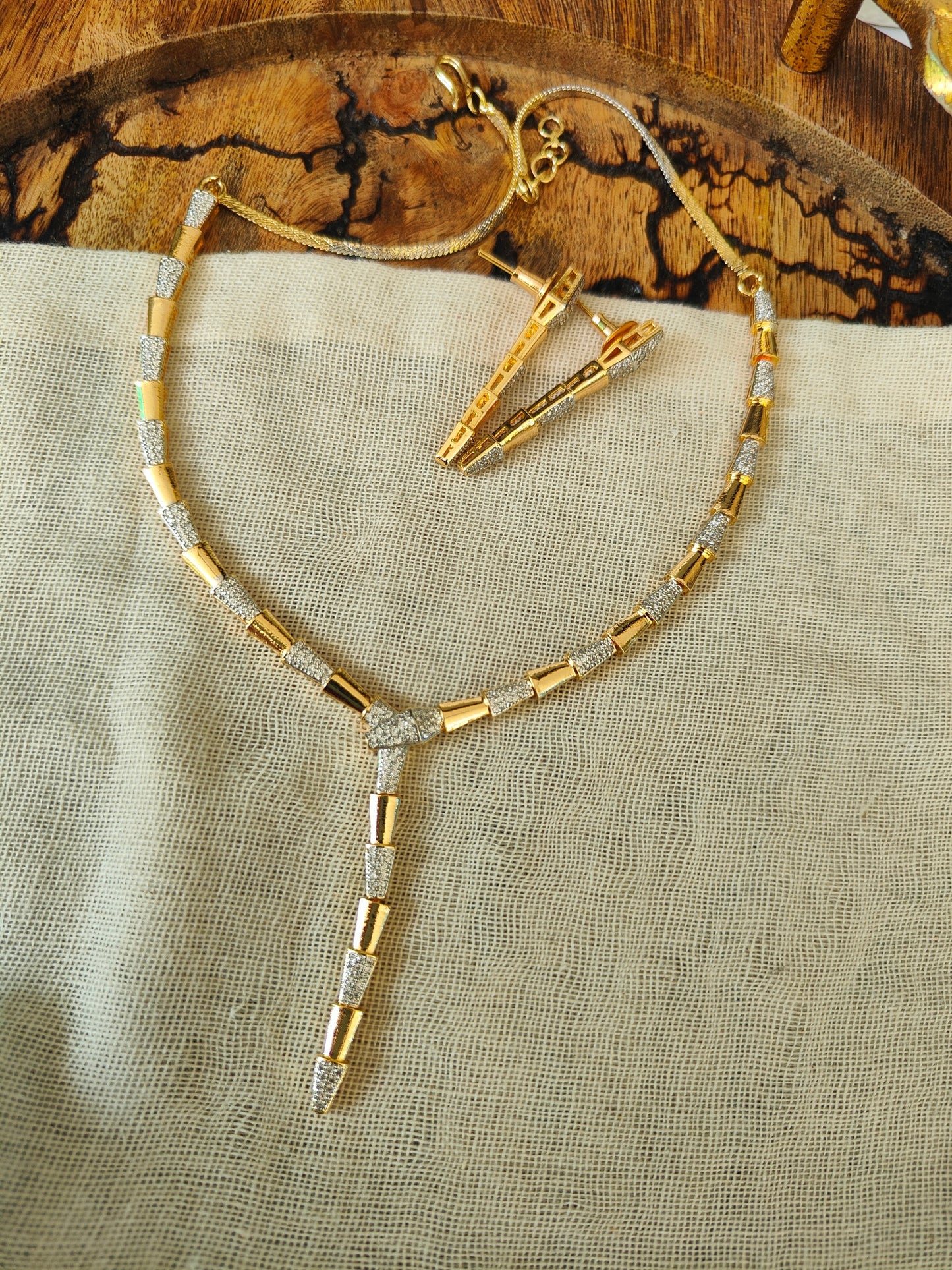 Aureo Necklace Set
