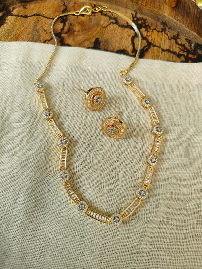 Evara Necklace Set
