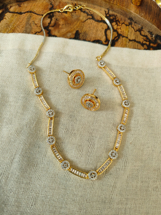 Evara Necklace Set
