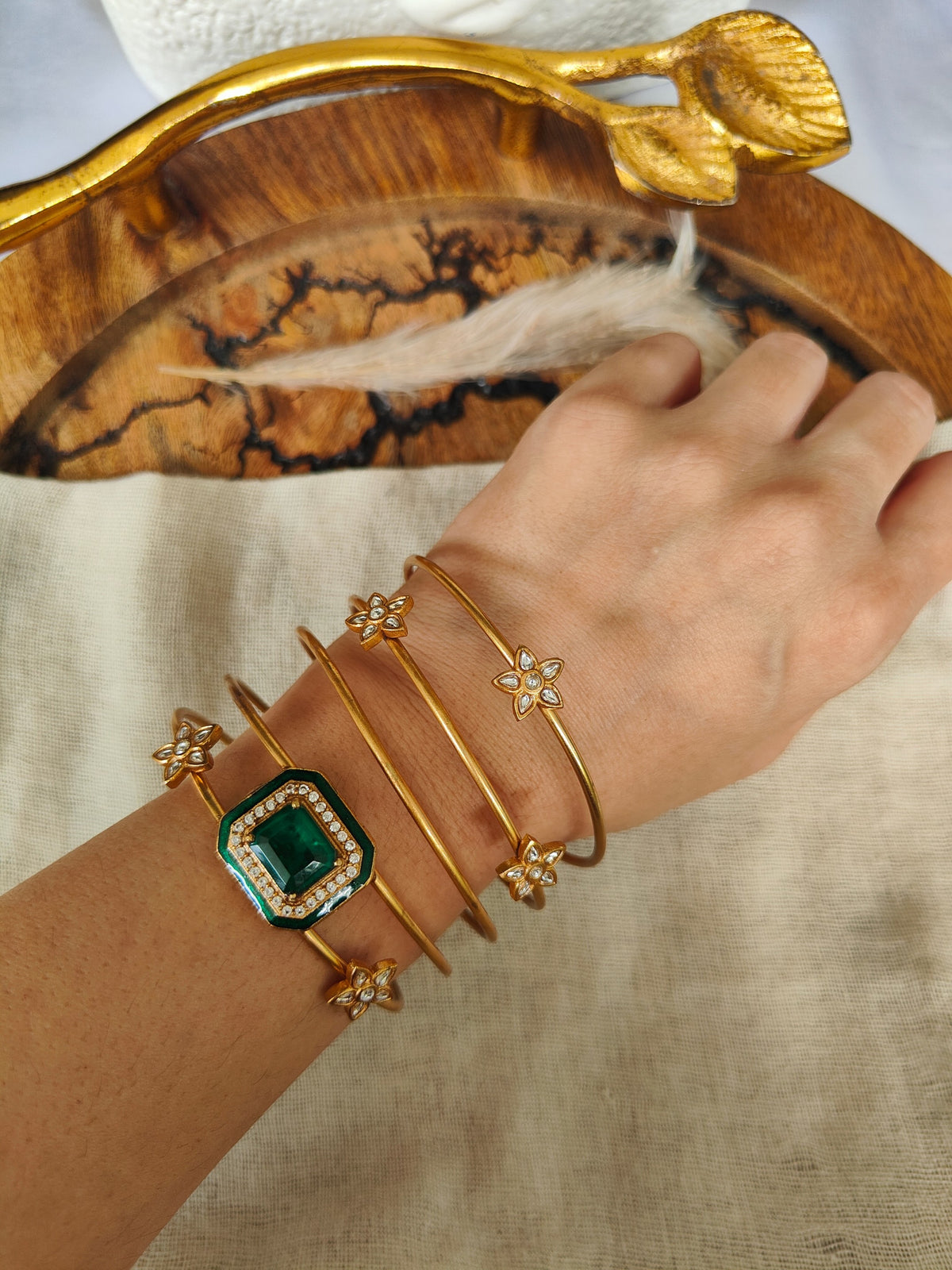 Panna Polki Spiral Bangle