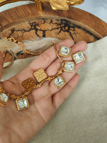 Anvi Square Kundan Necklace Set